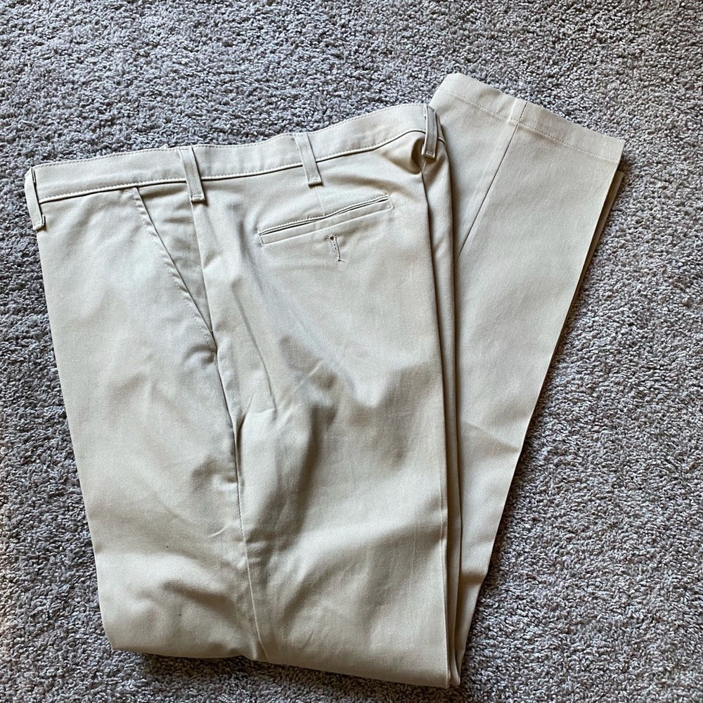 Lee slacks